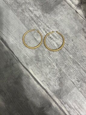 Premier Designs Textured Gold Hoop Earrings Classic Women's Jewelry